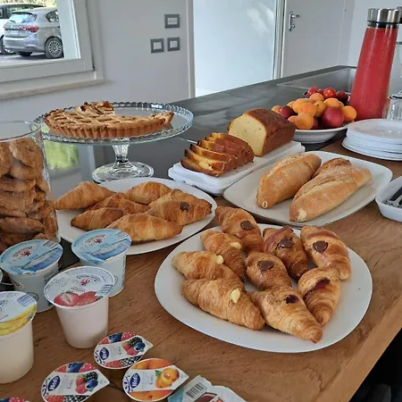 Le Relais Du Lierre Poggio (Marche)