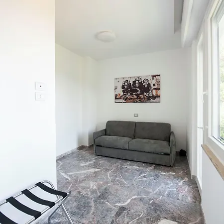 بيت ضيافة Le Relais Du Lierre Poggio (Marche)