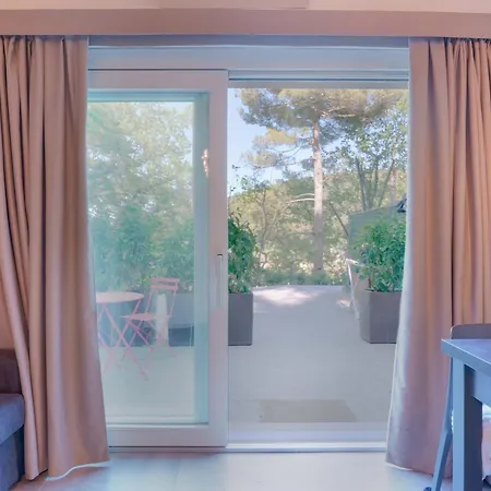 Pensionat Le Relais Du Lierre - Conero Nature Retreat 4*