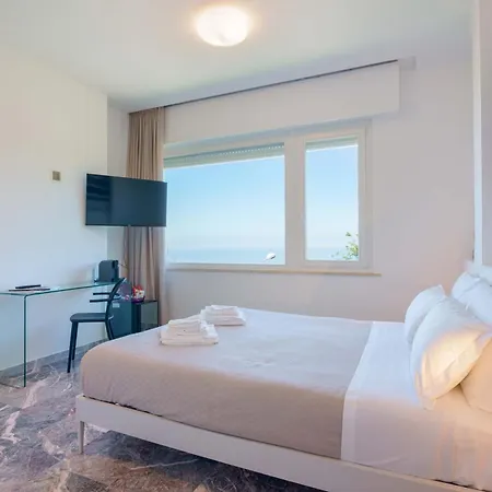 Le Relais Du Lierre - Conero Nature Retreat 4*