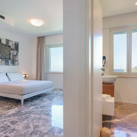 Le Relais Du Lierre - Conero Nature Retreat 4* Poggio (Marche)