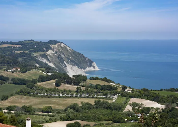 招待所 Le Relais Du Lierre Poggio (Marche)